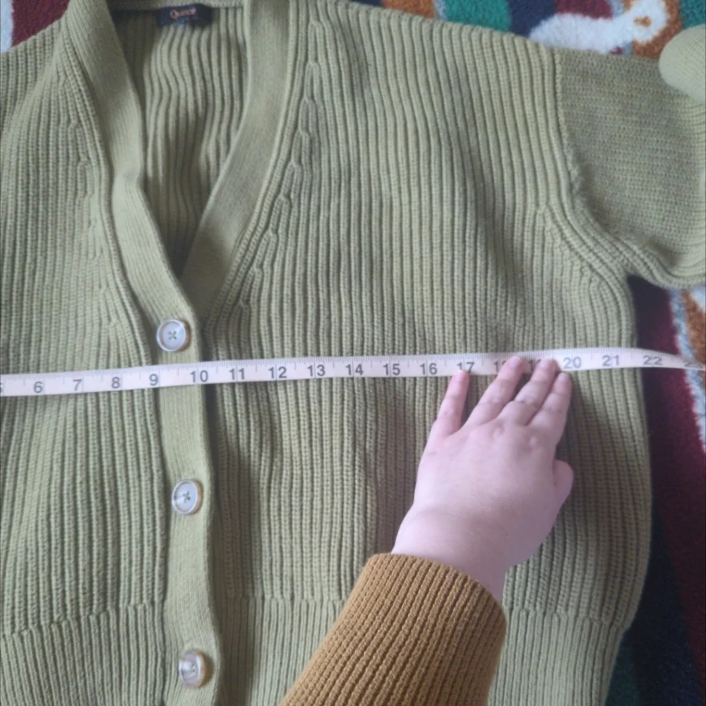 Quince Organic Cotton Fisherman Boxy Cropped Cardigan, Herb Green - Picture 4 of 4